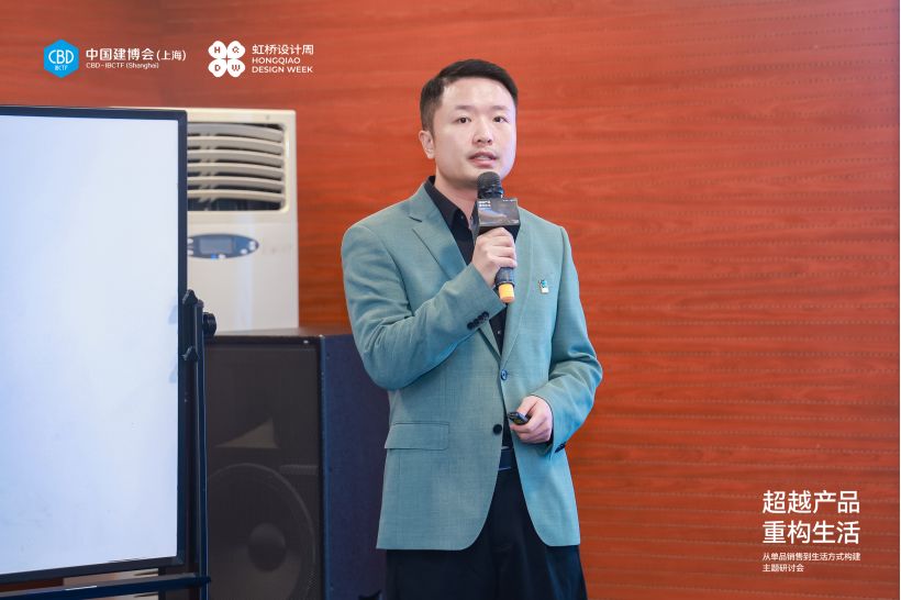 熊杰杰.jpg